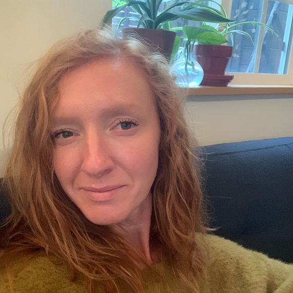 Meet your Posher, Jessica - Picture 1 of 1